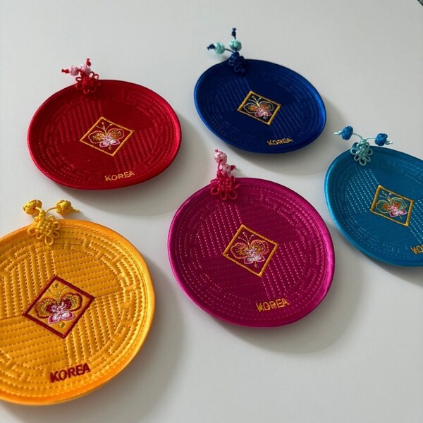Korean traditional circle cup coaster, for a gift (A set of 5 pieces)