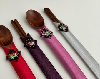 Korean wood chopsticks and spoon with Korean pattern cover (set of 2)