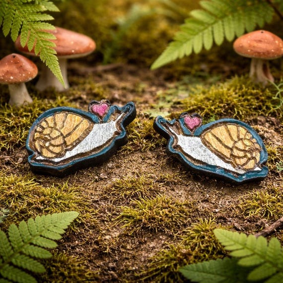 Woodland Snail Hand-Painted Laser Cut Wood Stud Earrings – Nature Lover Gift – Eco-Friendly Jewelry