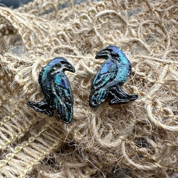 Hand-Painted Iridescent Crow Stud Earrings – Laser-Cut Wood Jewelry in Gift Box