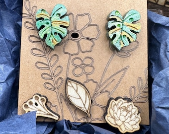 Variegated Monstera Studs in a wood gift box