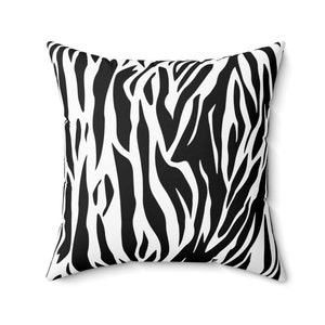 Black and White Tiger Print Square Pillow with Insert
