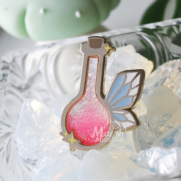 Fairy Potion Bottle Enamel Pin - Liquid Moving Glitter Pin -  Sparkly Pin -  LoZ Pins - Pin Collection