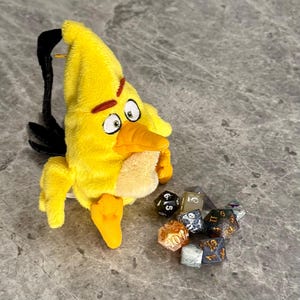 Handgefertigte Würfeltasche | D&D | Würfel und Miniaturen Aufbewahrung | TTPR | Geschenkidee | D&D | Dungeons and Dragons | Gelber Angry Bird Würfelbeutel
