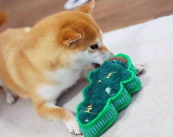 Christmas Tree Dog Toy, Squeaky Plush