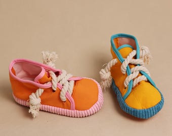 Shoe Dog Rope Chew Toy: Squeaky Interactive Dental Toy