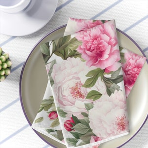 Vivid Pink & White Peonies Napkins Set of 4 - Watercolor Floral Design, Elegant Dining Decor, Spring and Summer Table Accent, Dinner Napkins