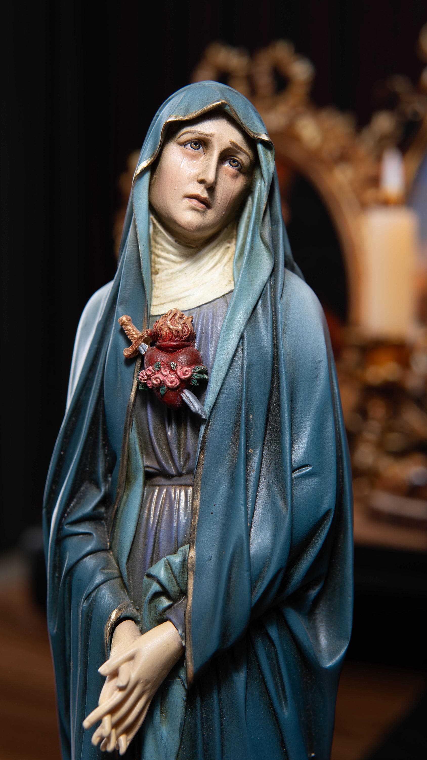 Hand-Painted Our Lady of Sorrows Statue with One Sword Virgin Mary Blessed Mother Statues Christian Decor Catholic Gifts for Women & Men