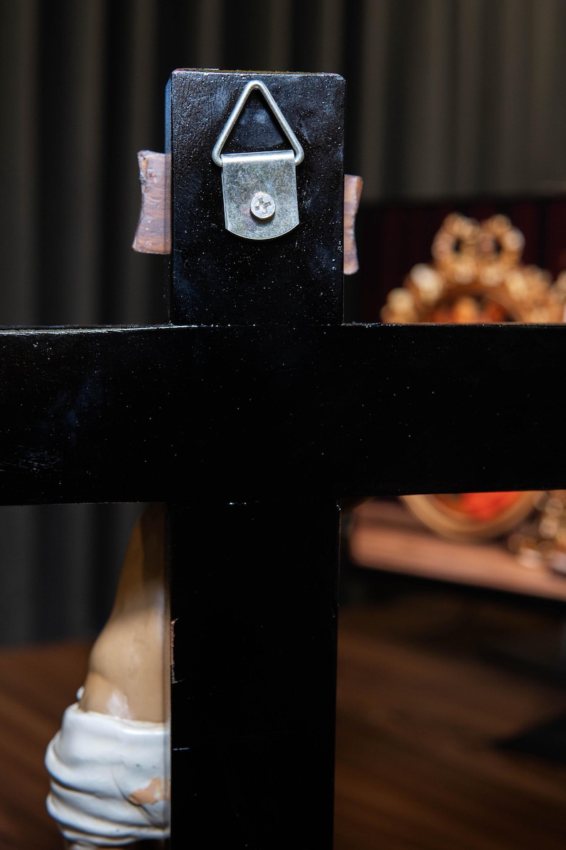 Hand-Painted Jesus Crucifix Wall Cross 55cm – Sacred Wall Hanging Cross, Religious Jesus Wall Art, Catholic Crucifix Decor, Christian Gifts