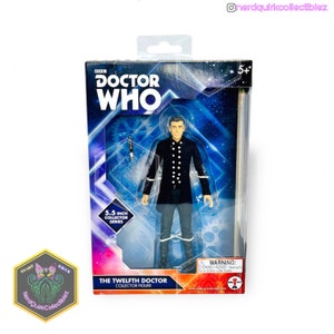  Doctor Who 2nd Dr & Tardis Set - Classic Doctor Who Action  Figure & Tardis Set - Doctor Who Merchandise - Character Options - 5.5” :  Toys & Games