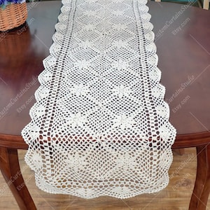 Rustic Crochet Table Runner: Beige  Scalloped Edge Table Cloth