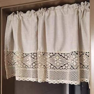 Köksgardin i lantlig stil: Spetskant i bomull och linne i vintagestil