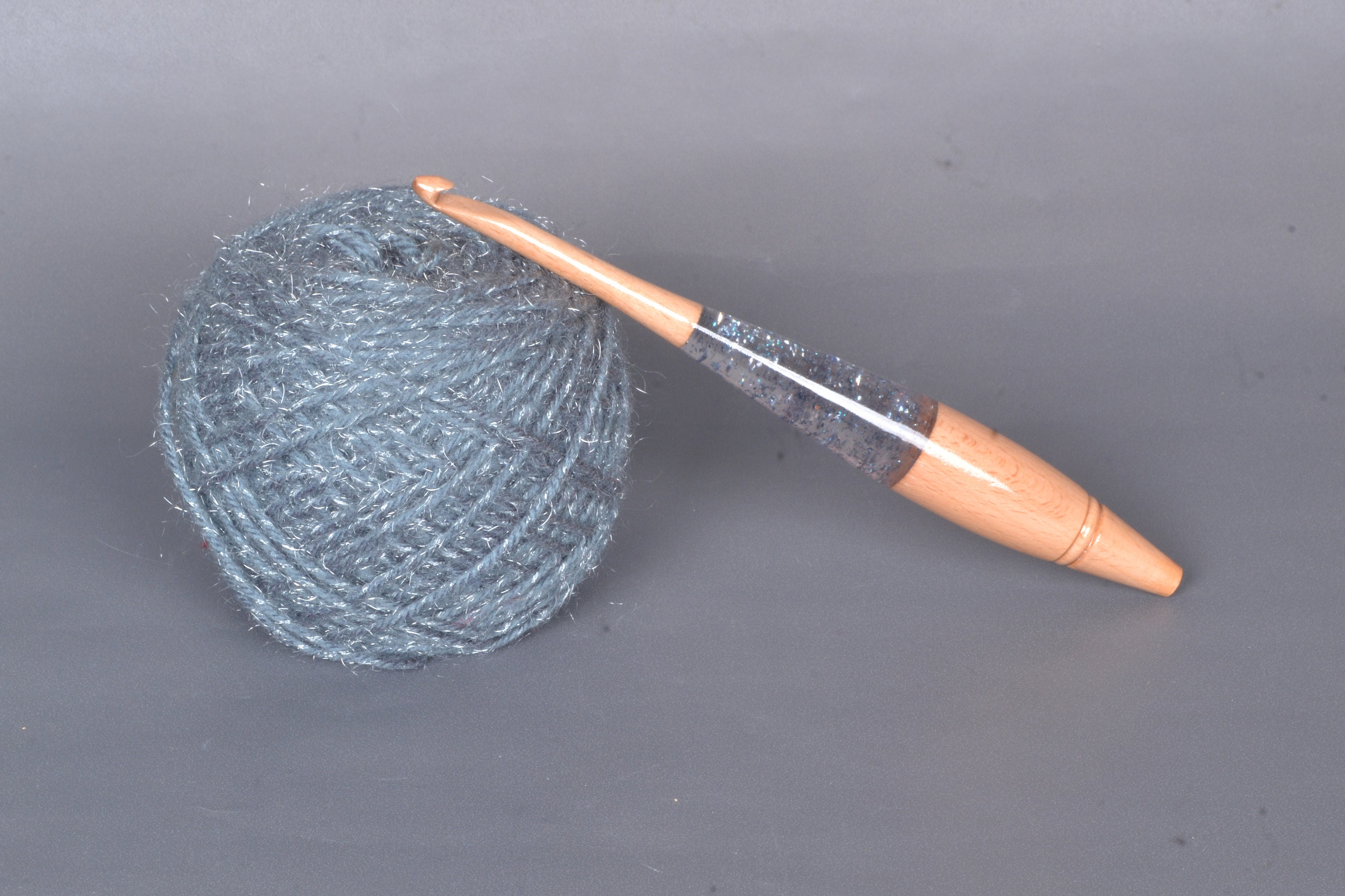 4mm Ergonomic Crochet Hook, 3D Printed Hybrid Inline Style Susan Bates  Brand Metal Hook, Hot Tamale Edition, Gift for Crocheter 