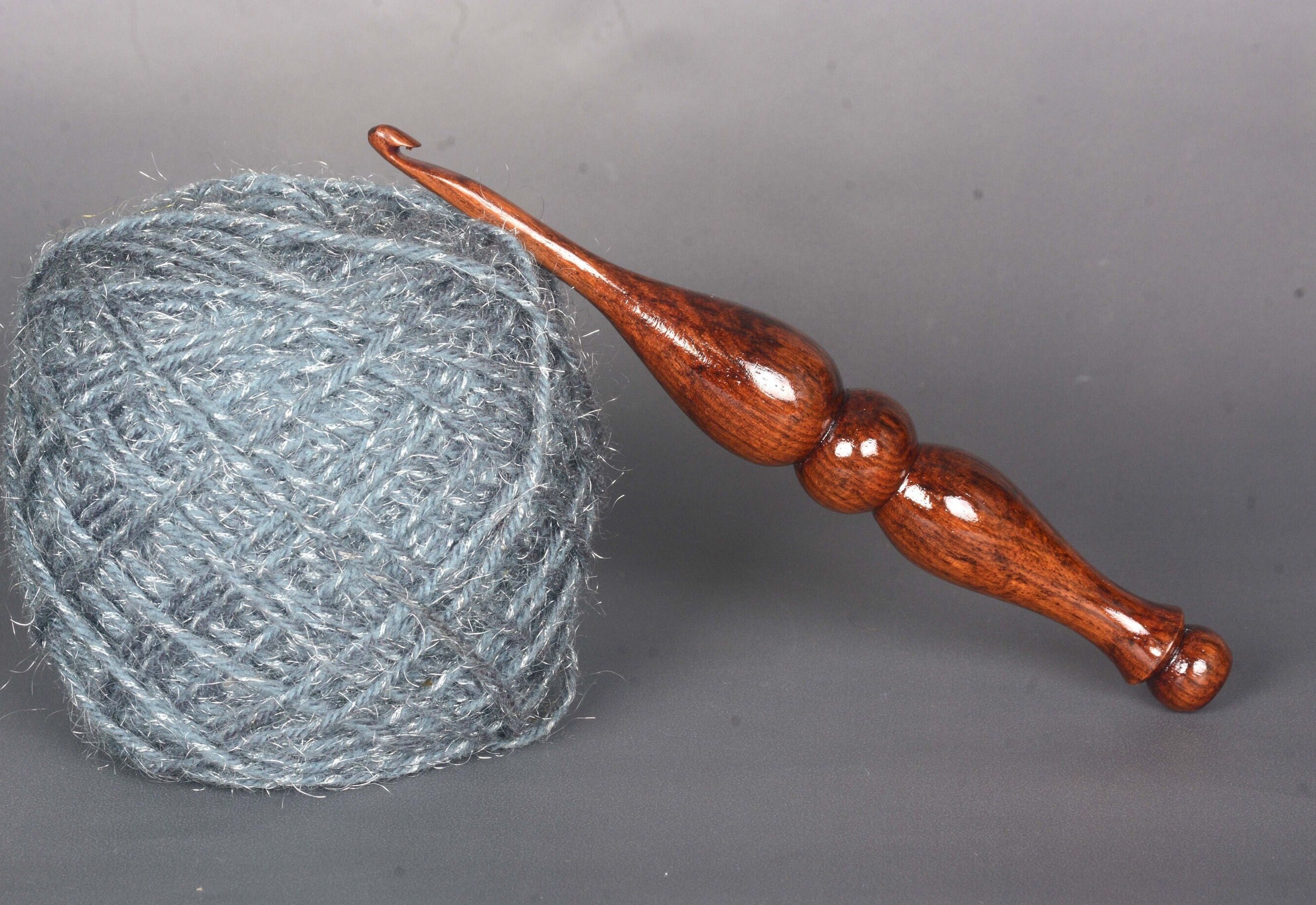 Furls Streamline Resin Virgo 9.00mm Crochet Hook UK – The Tight