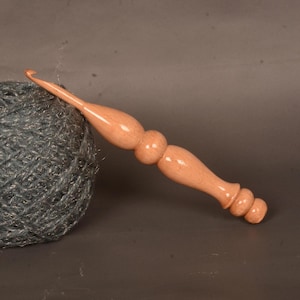 Handmade Beechwood Crochet Hook Set: Ergonomic Knitting Needles, 7 Inch