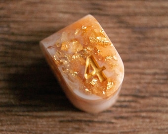 Magic Caramel - Single D4 - Handmade Sharp Edge Dice