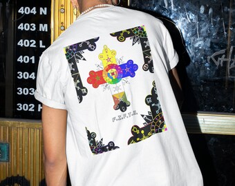 La camiseta de Rose Cross