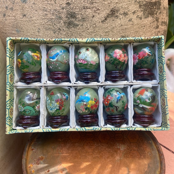 Gorgeous vintage set of hand painted jadeite eggs