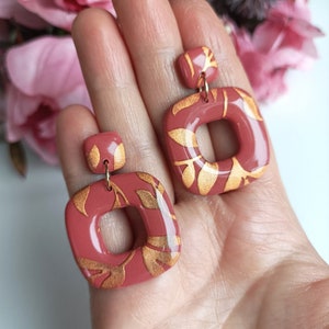 1009 | Boucles d&#39;oreilles feuille d&#39;automne | Boucles d&#39;oreilles en pâte polymère | Boucles d&#39;oreilles tendance | Léger | Résistant | Fait main | Bijoux uniques | Cadeau pour elle