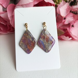 0103/ Pendientes de arcilla, Pendientes de arcilla polimérica de piedra sintética, Pendientes colgantes, Joyas de mármol, Ligero, Hecho a mano, Pendientes de primavera, Pendientes de boda imagen 2