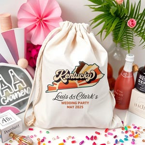 Sacs personnalisés carte du Kentucky - Sacs de bienvenue pour mariage Sunrise - Sacs de fête - Sacs à personnaliser avec le nom et la date - Pochette souple en mousseline