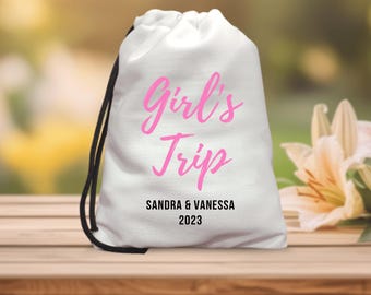 Girl’s Trip Favor Bag – Sandra & Vanessa 2023 Drawstring Sack with Pink Script for Travel Keepsakes or Friendship Gift Pouch, Party Favors