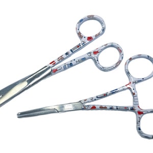 Ensemble de ciseaux de soins infirmiers ciseaux à bandage kocher ciseaux chirurgicaux coffret cadeau infirmière Medical Minds Ciseaux de soins infirmiers Kocher+Surg.Scissors