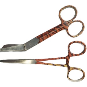 Kocher- und Verbandschere - Tiger - Set aus Pflegeschere und Klammer - Krankenschwester-Geschenkset