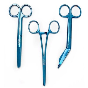 Verpleegkundige scharen set - Blue Metallic - 3 delig - kocher + verbandschaar + chirurgische schaar - nurse gift set - text gravering optie