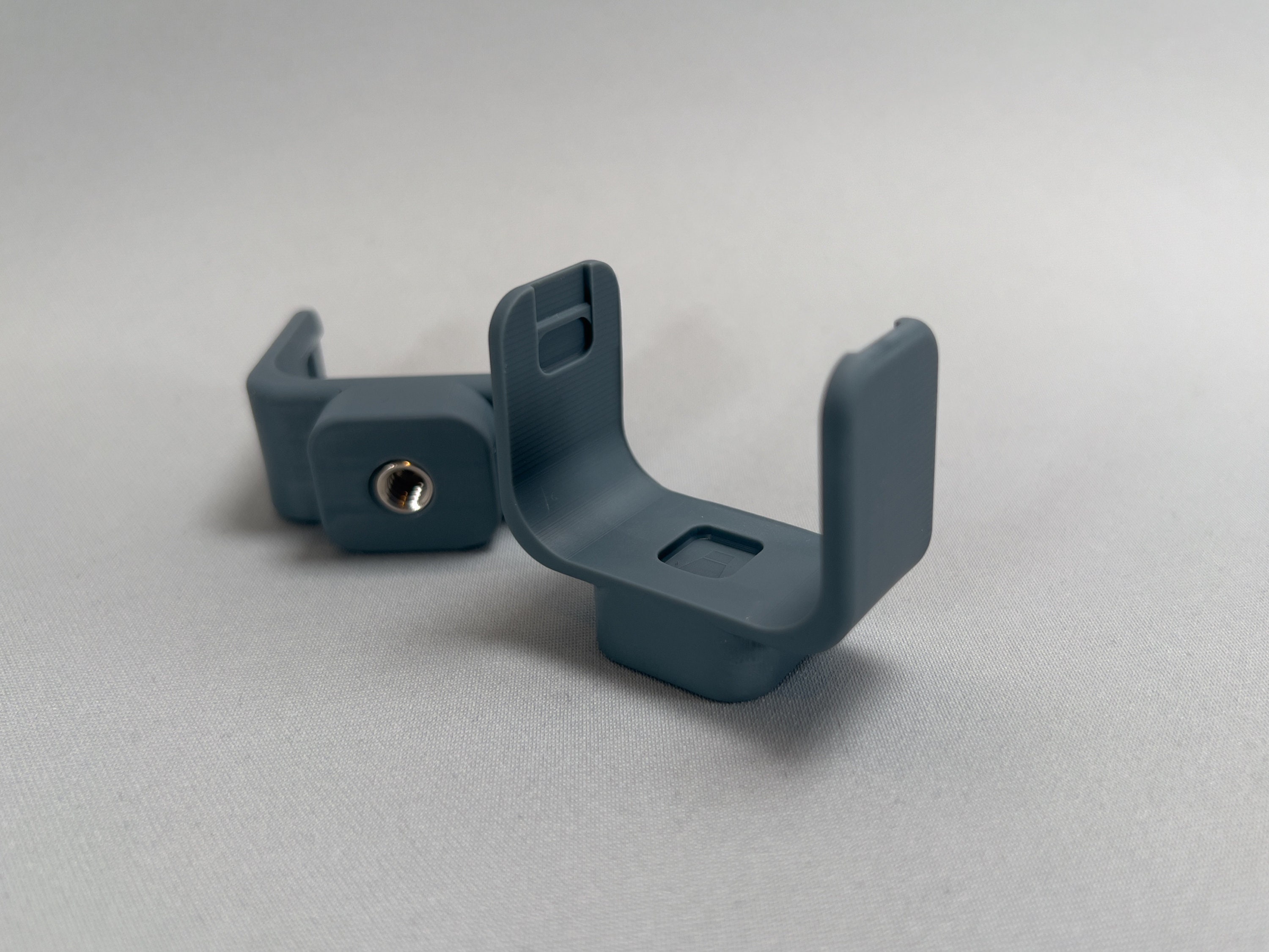 Logitech Streamcam Tripod Mount With a 1/4 Inch Metal Thread in Space