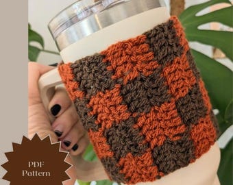 Checked Crochet Water Bottle Cosy Pattern | Autumn Travel Cup Cover (PDF Pattern)