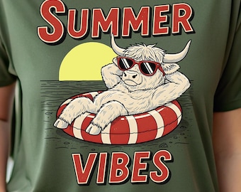 PNG com vibe de verão, estampa divertida de vaca das Terras Altas para camiseta de praia, sublimação retrô de verão, gráfico de praia em PNG, estampa para camiseta de verão, download digital