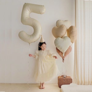 32 inc/80cm Jumbo number balloons Birthday Age/Anniversary balloon Heart/Round shape Cream/Beige/Brown color luxurious/ins style for party