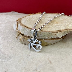 Tiny Eye of Horus Silver Pendant, Eye Of Horus Necklace, Sterling 925 Silver Eye Of Horus Pendant, Eye Of Ra Necklace, Egyptian Jewelry