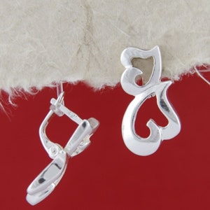 Boucles d’oreilles en argent pendantes au cœur, Petites boucles d’oreilles double cœur Argent sterling 925, Boucles d’oreilles cœur, Cadeau de Saint-Valentin, Bijoux d’amour, Saint-Valentin