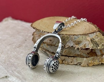 Headphone Silver Pendant, Headphone Charm, Sterling 925 Silver DJ Headphone Necklace, Headset pendant, Music Necklace, Music Jewelry