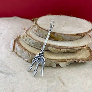 Poseidon&#39;s Trident Silver Pendant, Silver Trident Necklace, Triton Trident Pendant, Neptune Sign, Poseidon Medallion, God of the Sea Jewelry