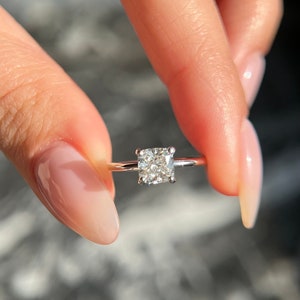 Cushion Cut 1 Carat IGI Certified D Color VVS1 Clarity Lab Grown Diamond Solitaire Engagement Ring Handmade of Solid 14k Gold