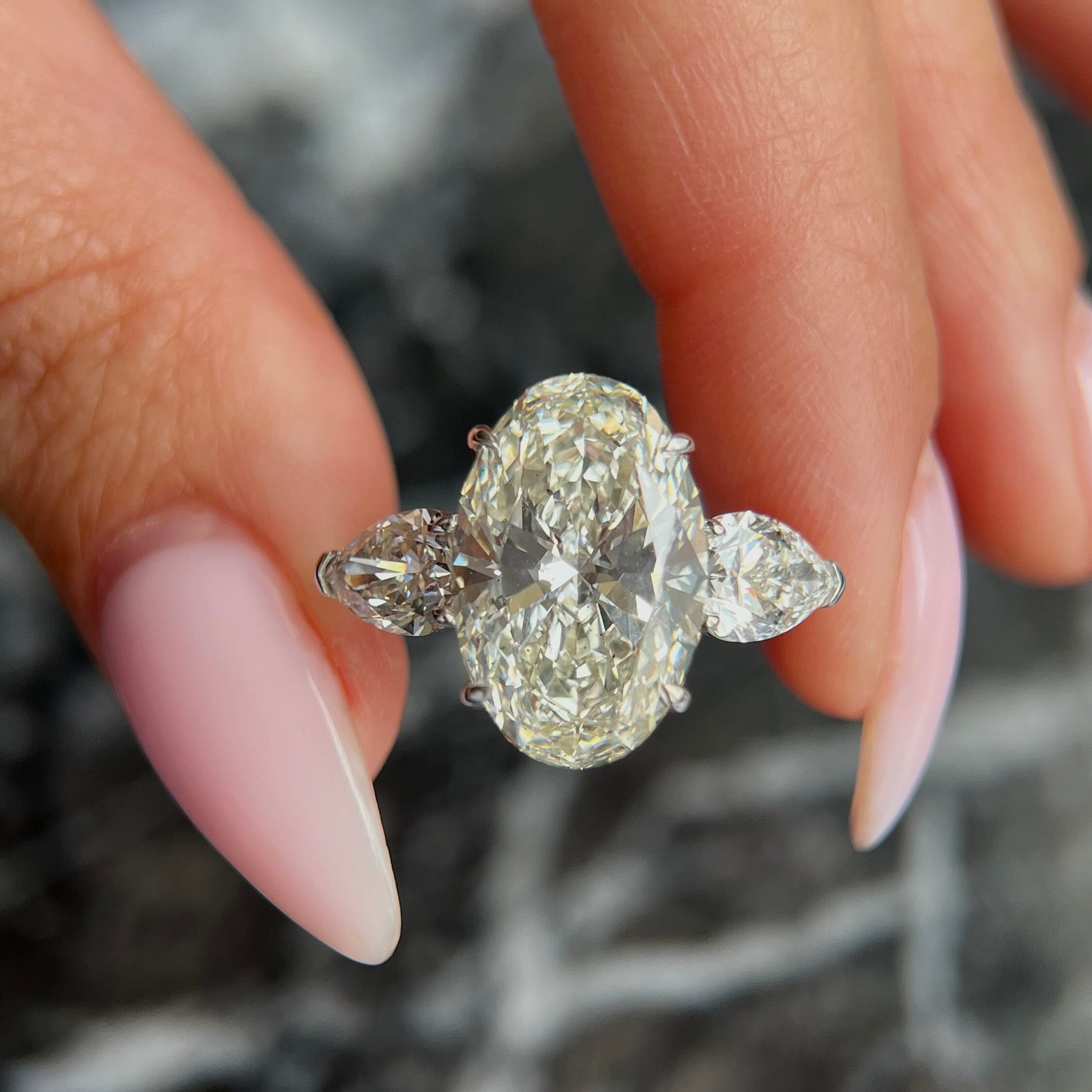 IGI Certified 12 Carat Oval Lab Grown Diamond Engagement Ring, 18k