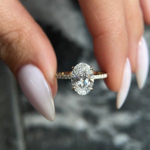 Unique Style Oval Cut 2.3 carat E Color VVS2 Clarity IGI Certified Lab Diamond Solitaire Hidden Halo & Side Round Engagement Ring 14k Gold