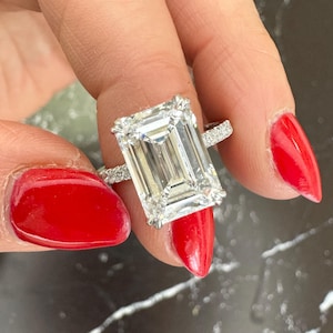 7.35 Carat Total Emerald Cut IGI Certified E Color VVS2 Clarity Lab Grown Diamond Hidden Halo Engagement Ring, Round Side Diamonds 18k Gold