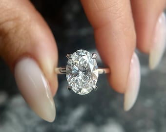 Oval Cut 4 carat D Color VVS2 Clarity IGI Certified Oval Excellent Cut Lab Grown Diamond Solitaire Engagement Ring 18k Gold