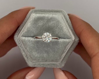 D Color VVS2 Clarity  Round 1 Carat IGI Certified Lab Grown Diamond Solitaire Engagement Ring 14k Gold, IGI Certified Lab Grown Diamond