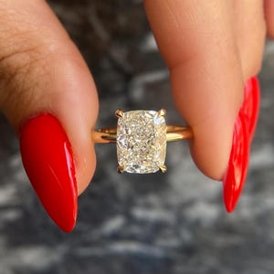 Elongated Cushion Cut 3 Carat D Color VVS2 Clarity IGI Certified Lab Grown Diamond Solitaire Engagement Ring 14k Gold