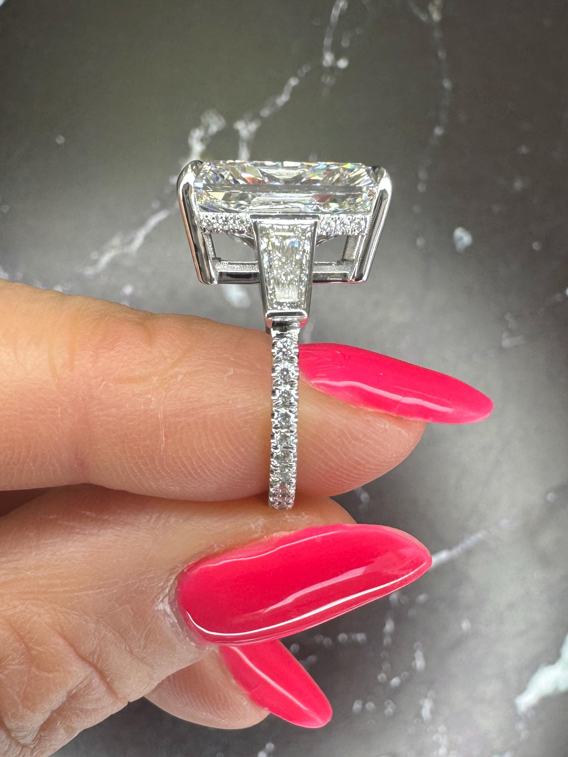 11 Carat Radiant Cut Lab Grown Diamond Engagement Ring, 18k Gold 