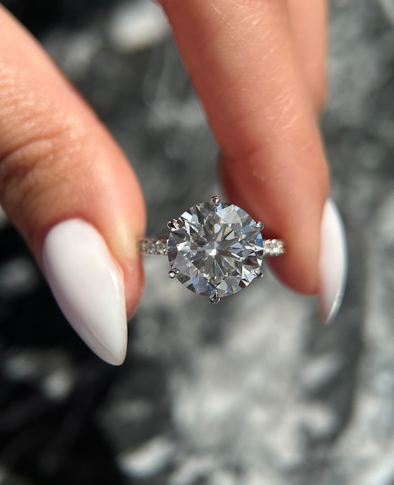 HUGE Round Ideal Cut 6.85 Carat F Color VS1 Clarity IGI Certified Lab Grown Diamond Hidden Halo Engagement Ring Side Round Diamonds 18k Gold Etsy UK