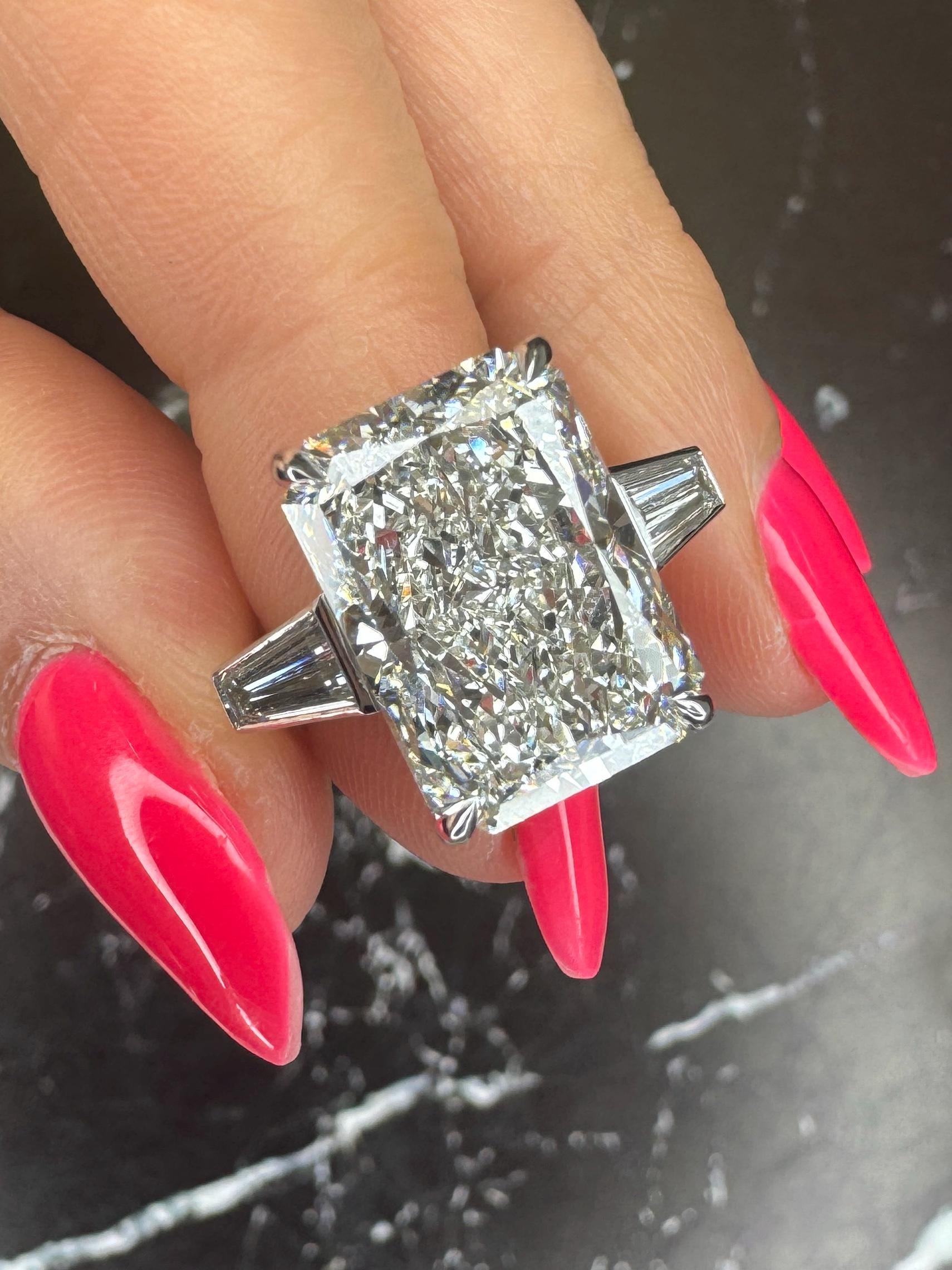 11 Carat Radiant Cut Lab Grown Diamond Engagement Ring, 18k Gold