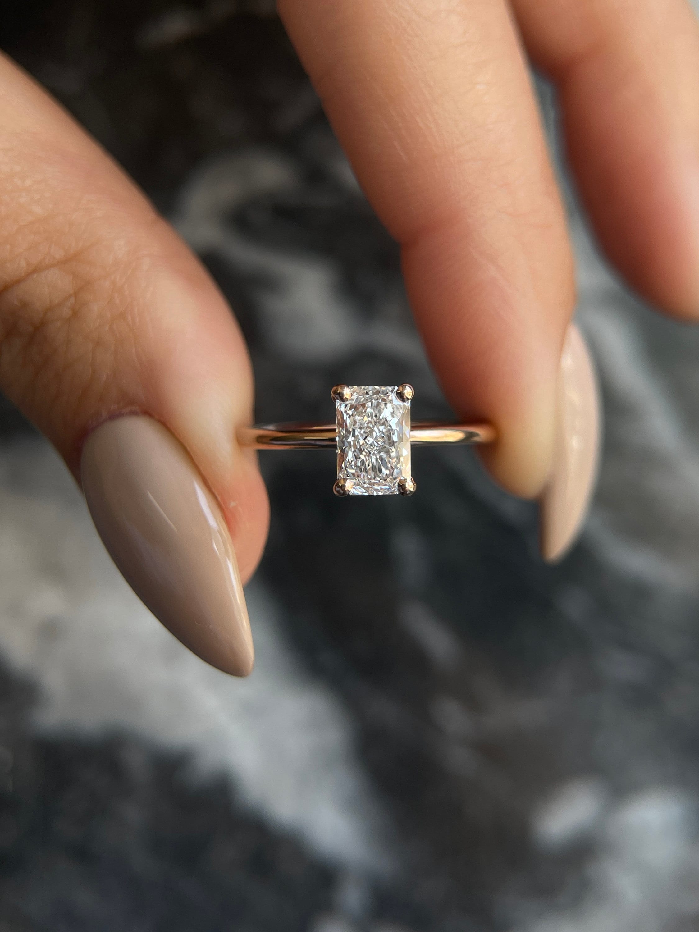 Radiant Cut 1 Carat D Color VVS1 Clarity IGI Certified Elongated 