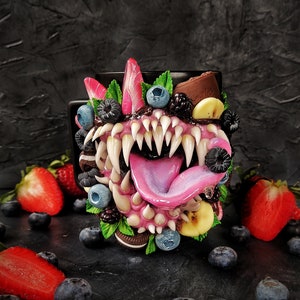 Mimic toothy coffee mug creepy scary monster