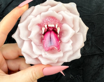 Brooch pendant mug carnivorous toothy flower predator